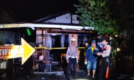 Tragis! Tertidur Pakai Headset, Pria di Denpasar Tewas dalam Kebakaran