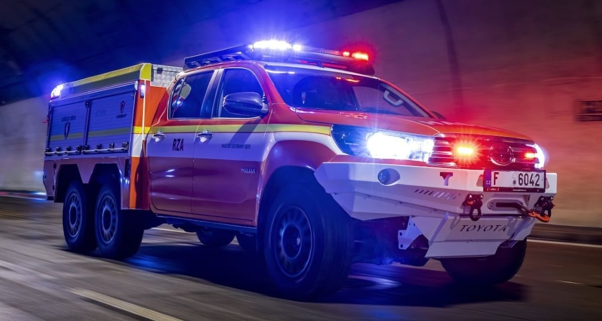 Bikin Kagum! Toyota Hilux Rescue Damkar Kota Malang Multifungsi untuk Kondisi Darurat