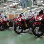 Motor Meroket, Mobil Tergelincir! Wajah Industri Otomotif Nasional Berubah