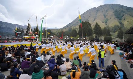 Sunrise, Nasi Aron, hingga Ritual Kasada: Rahasia Pesona Gunung Bromo
