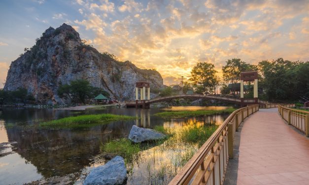 Bukan Sekadar Sepak Bola, Duel Persib Ungkap Pesona Tersembunyi Ratchaburi Thailand