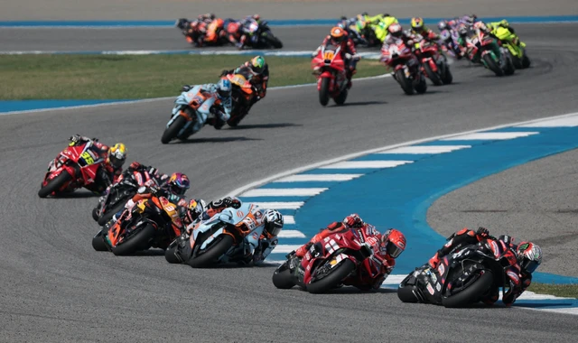 Aksi Panas MotoGP Thailand: Bezzecchi Tak Terkejar, Marquez Gagal Total