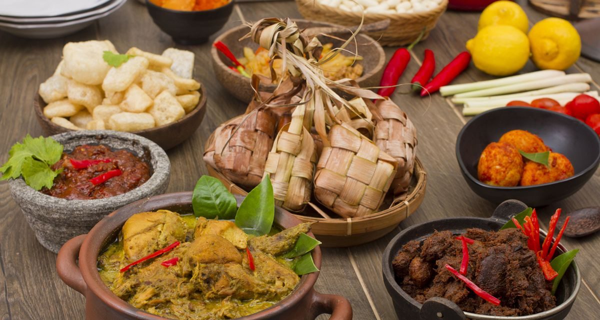 Fakta Mengejutkan! Tradisi Makan Lebaran Ternyata Dipengaruhi Budaya Belanda