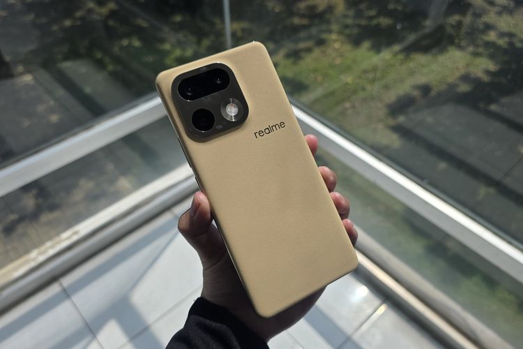 Gila! Realme 16 Pro Plus 5G Bawa Kamera 200 MP dan Zoom Periskop