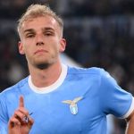 Lazio Kejutkan AC Milan! Gol Isaksen Bikin Rossoneri Tertinggal di Olimpico