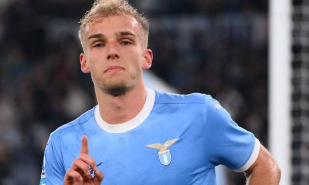 Lazio Kejutkan AC Milan! Gol Isaksen Bikin Rossoneri Tertinggal di Olimpico