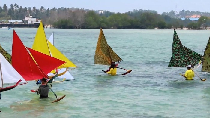 Spektakuler! 500 Lebih Peserta Ramaikan Balap Perahu Jong di Kepulauan Riau