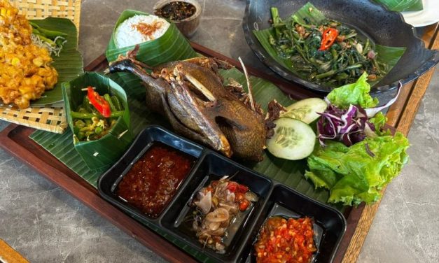 Bebek Klungkung di One Satrio Kuningan, Destinasi Kuliner Bali