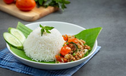 Resep Nasi Daun Jeruk Rice Cooker, Gurih, Harum, dan Praktis Tanpa Santan