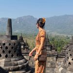 OOTD NIKI Zefanya Saat Liburan, Simpel, Chic, dan Mudah Ditiru