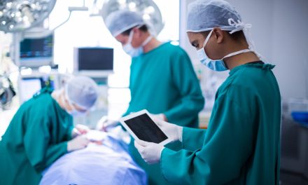 Teknologi AI Bantu Dokter Operasi Tumor Otak, Penglihatan Pria Inggris Kembali Membaik