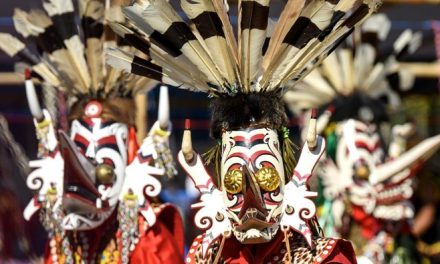 Mengenal Makna Topeng Hudoq dalam Tradisi Dayak Kalimantan Timur