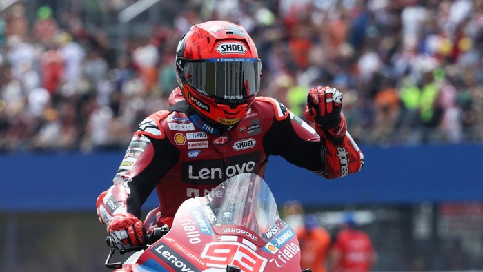 Marc Marquez menjalani persiapan fisik menjelang MotoGP Inggris 2026 di Sirkuit Silverstone bersama tim Ducati.