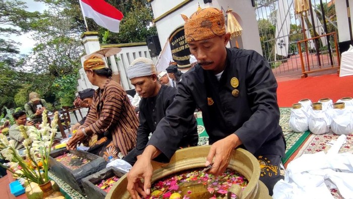Ragam Tradisi Maulid di Ciamis, Merawat Pusaka dan Menjaga Warisan Budaya Tatar Galuh