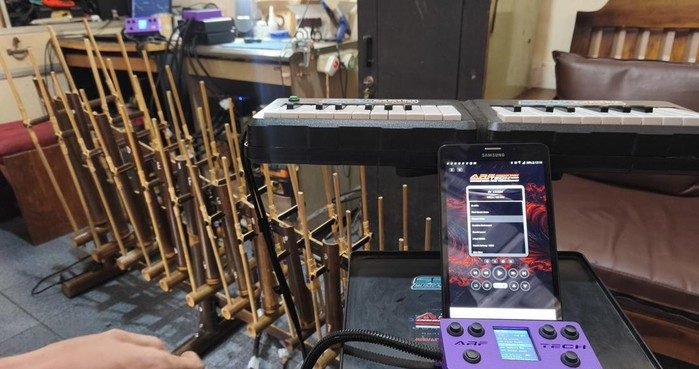 Angklung robotik Bandung dengan sistem kendali digital