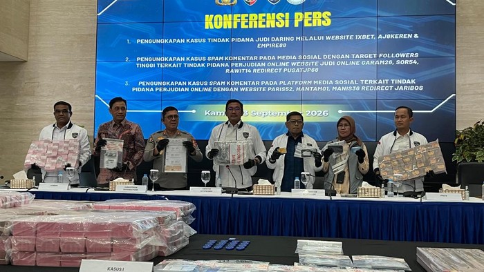 Bareskrim bongkar sindikat judi online bermodus spam komentar Instagram dengan omzet Rp90 miliar per tahun.